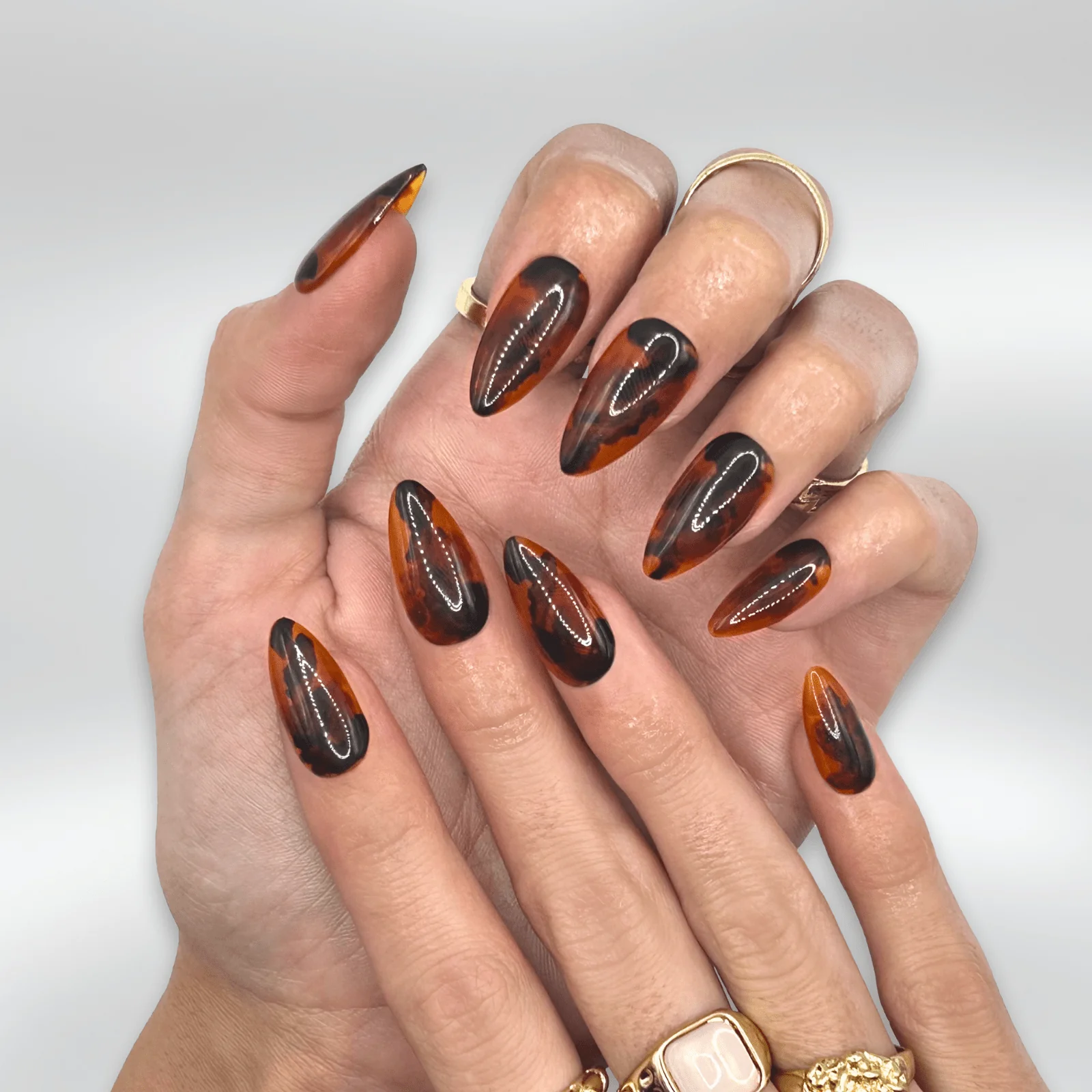 AMBER SERENITY - Image 3